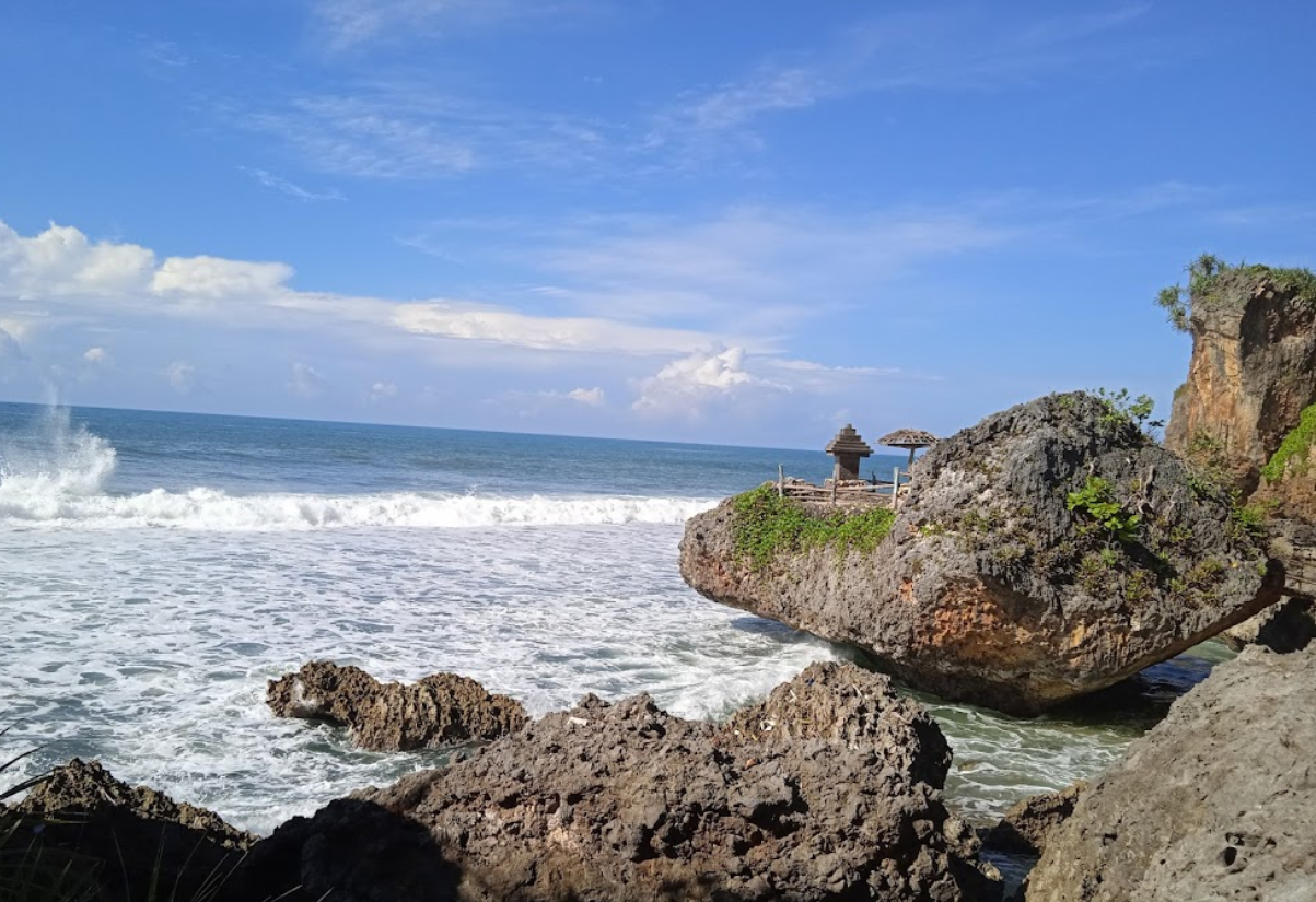 Pantai Ngobaran Gunungkidul